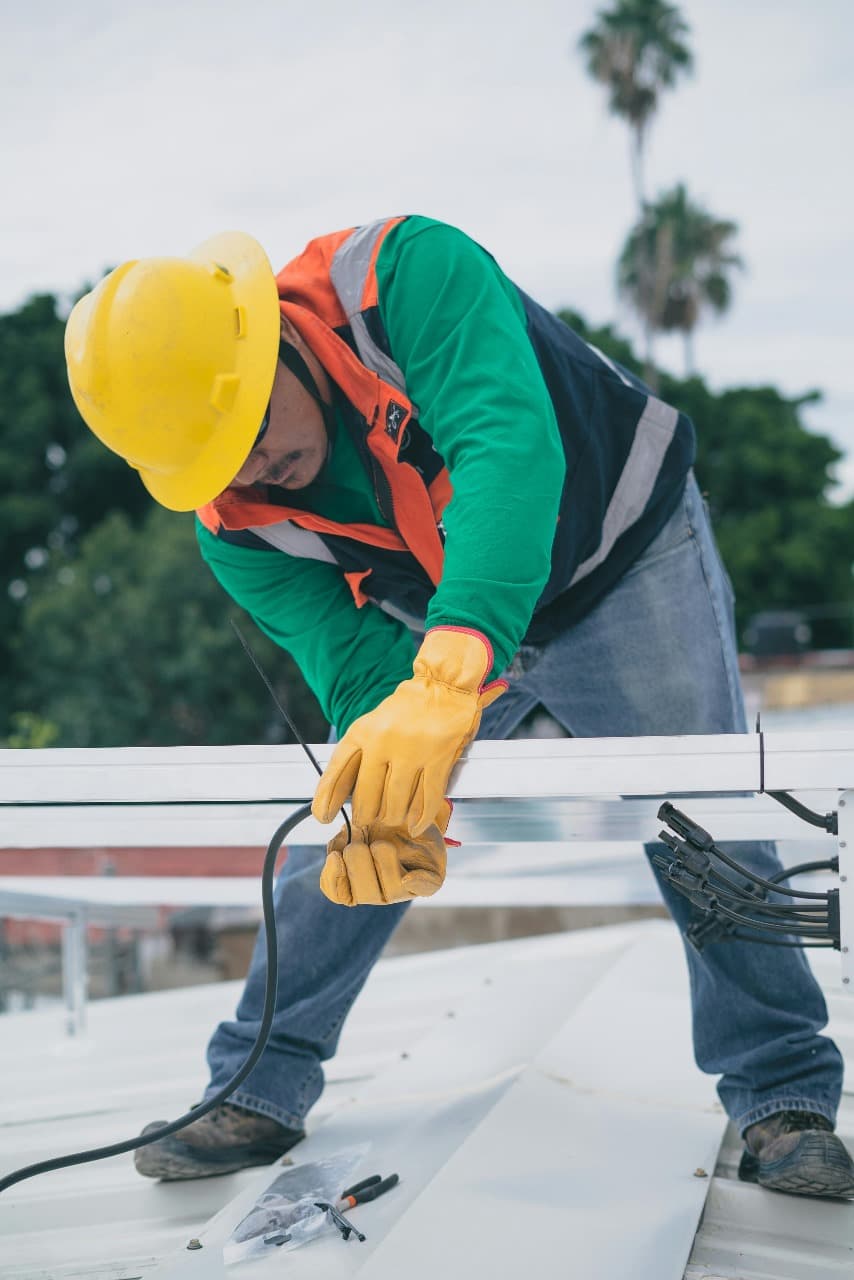 Top Benefits of Enrolling in a Trade School Tennessee for Skilled Trades