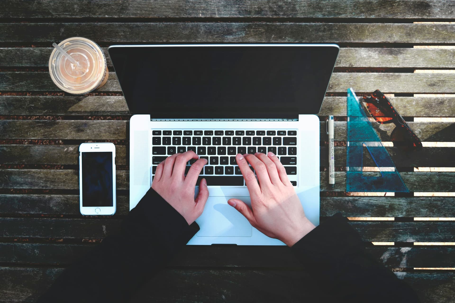 Visit Website | Easy Online Name Generator