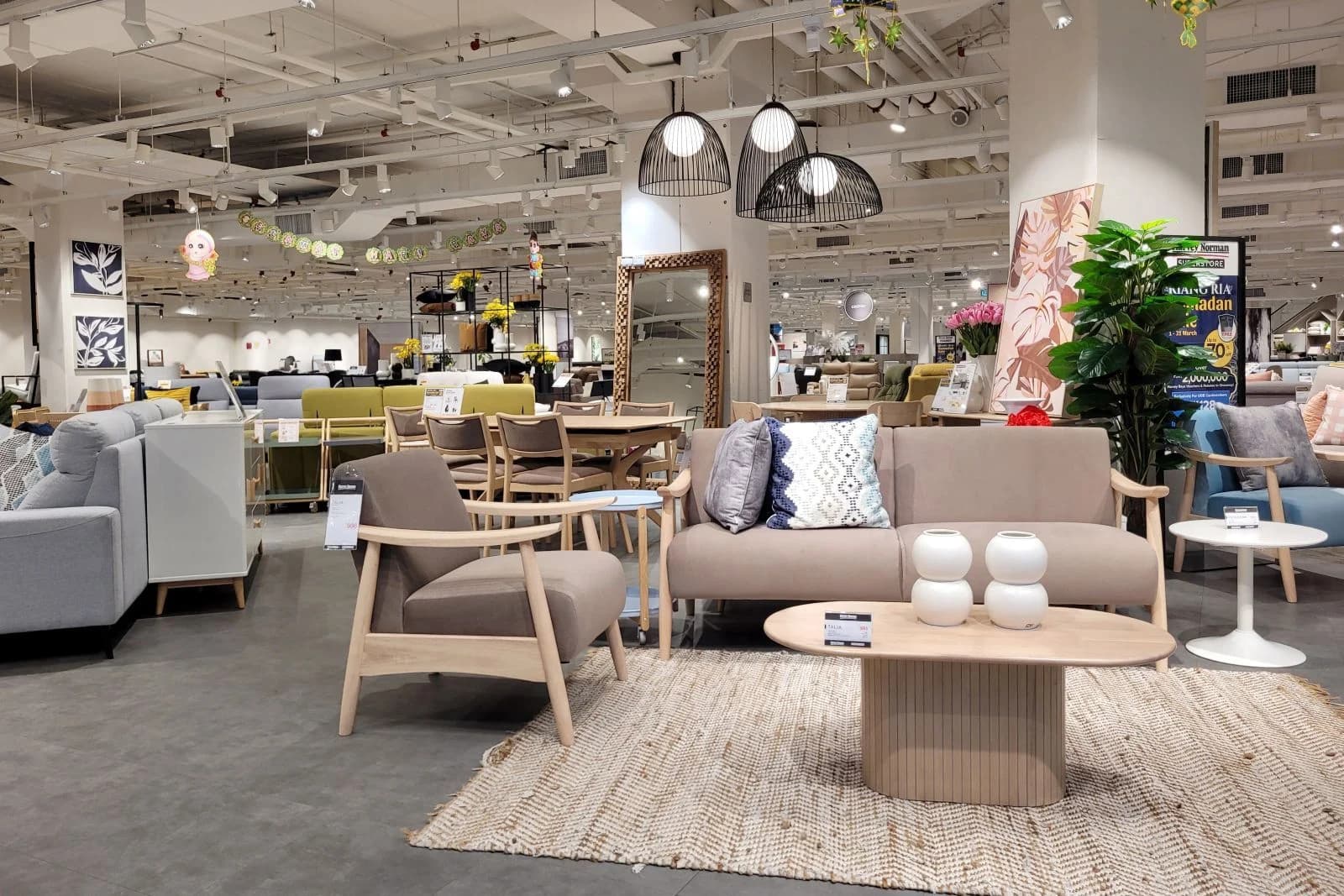 Elevate Your Space with Thomas Dawn Custom Upholstery: A Guide to Bespoke Comfort