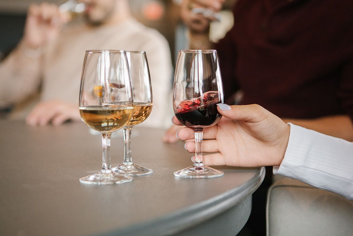 Experience Langley’s Best Vineyards in a Winery Tour Limousine